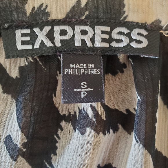 Express Leopard Print Sheer Top - Picture 4 of 5